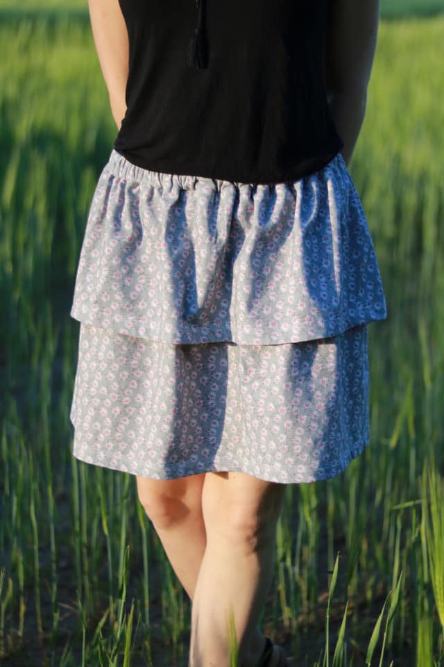 Organic fabric  -  Maries Blumen frost gray