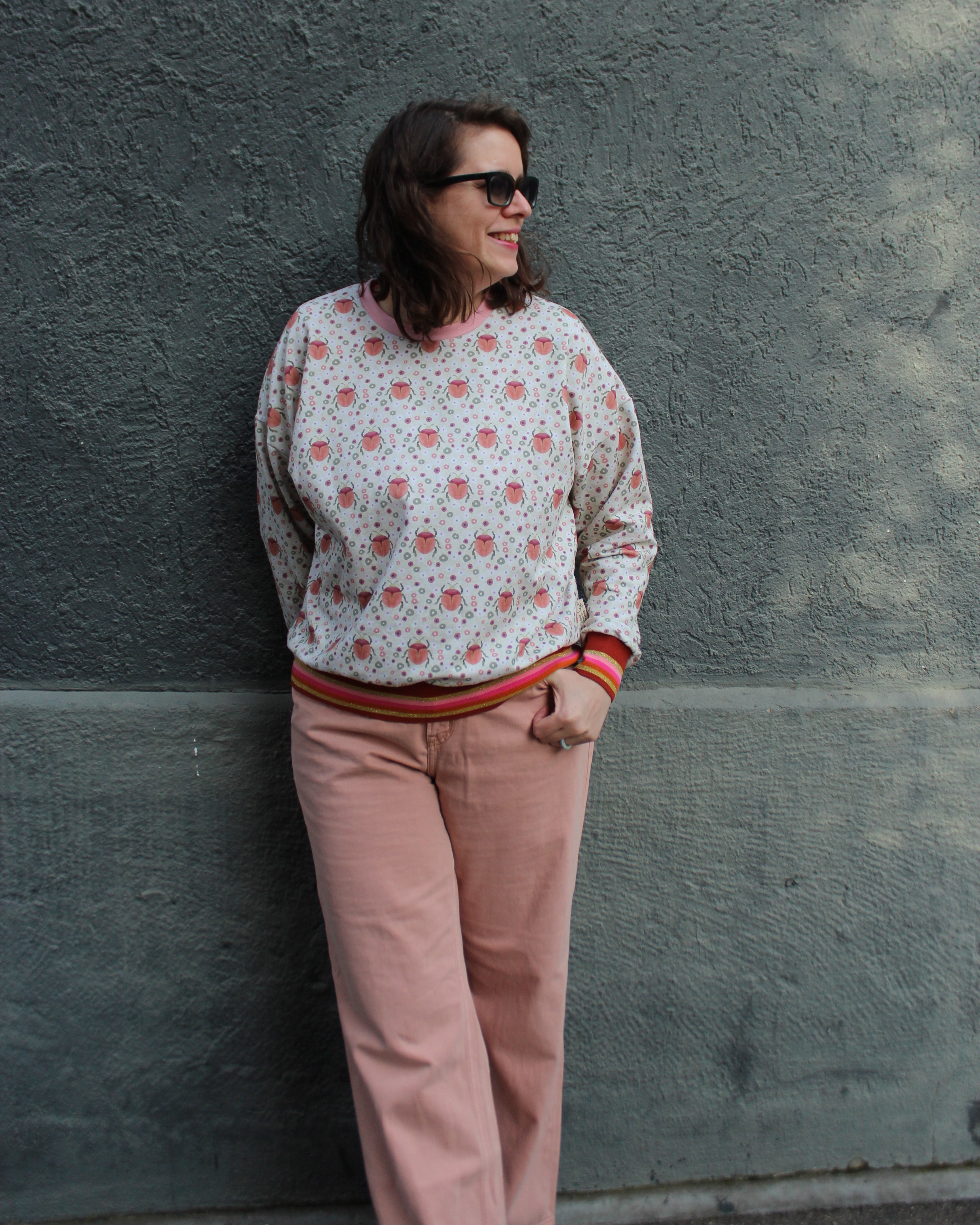 Bio Stoff  - Käfer im Blumenfeld grün