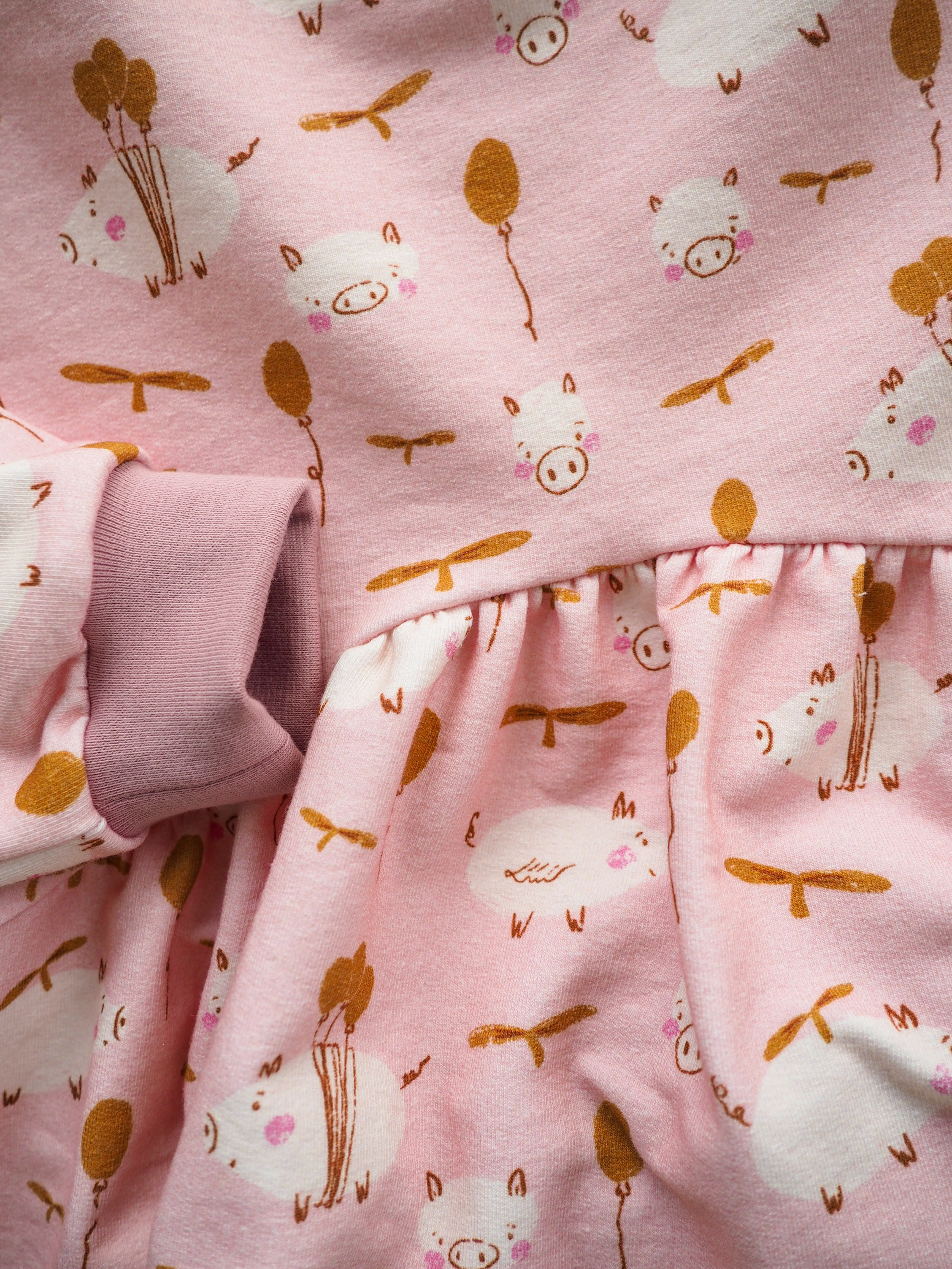 Organic fabric -  Piggy Party pink