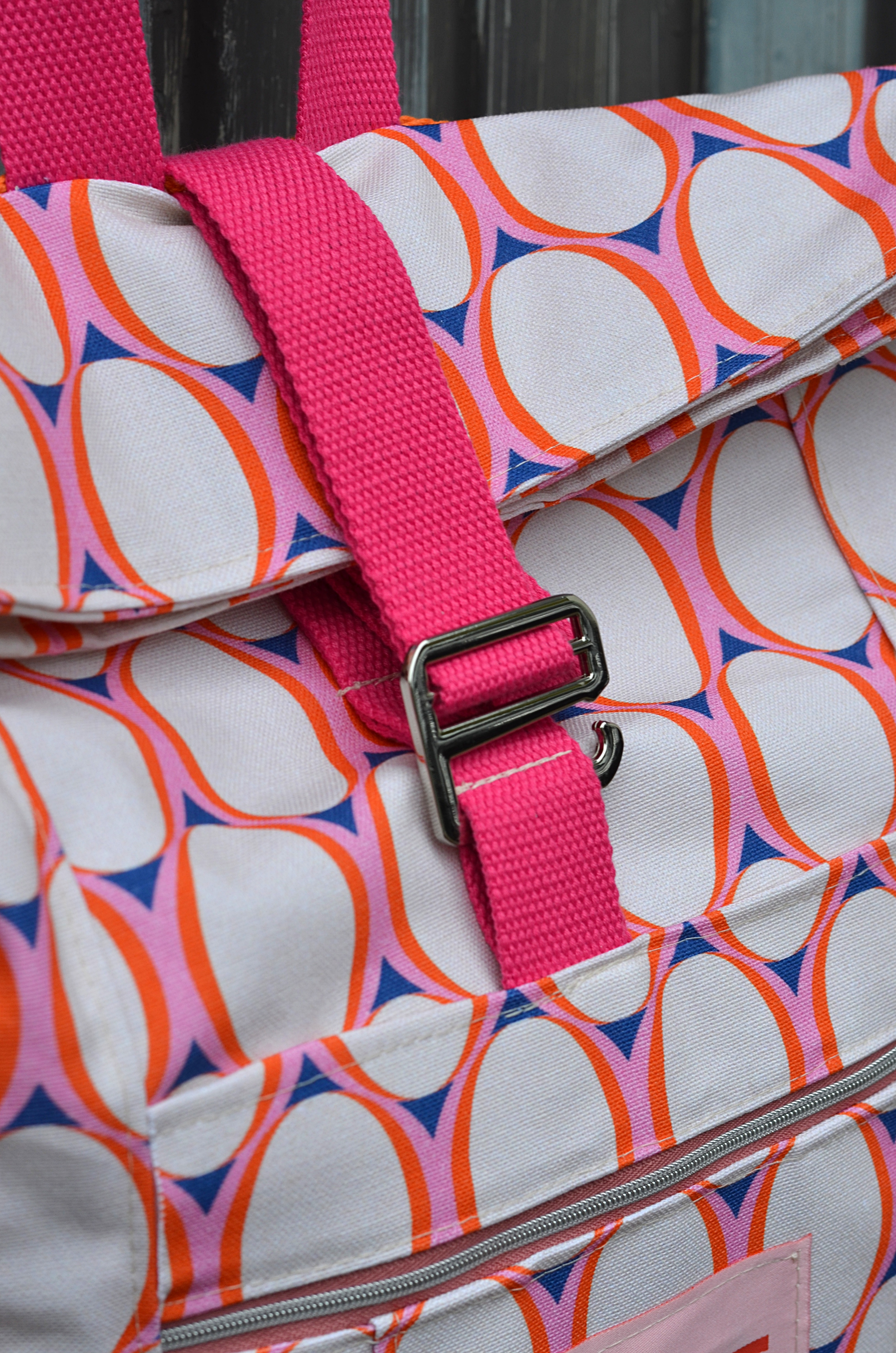 Organic Fabric - Retro Circles 