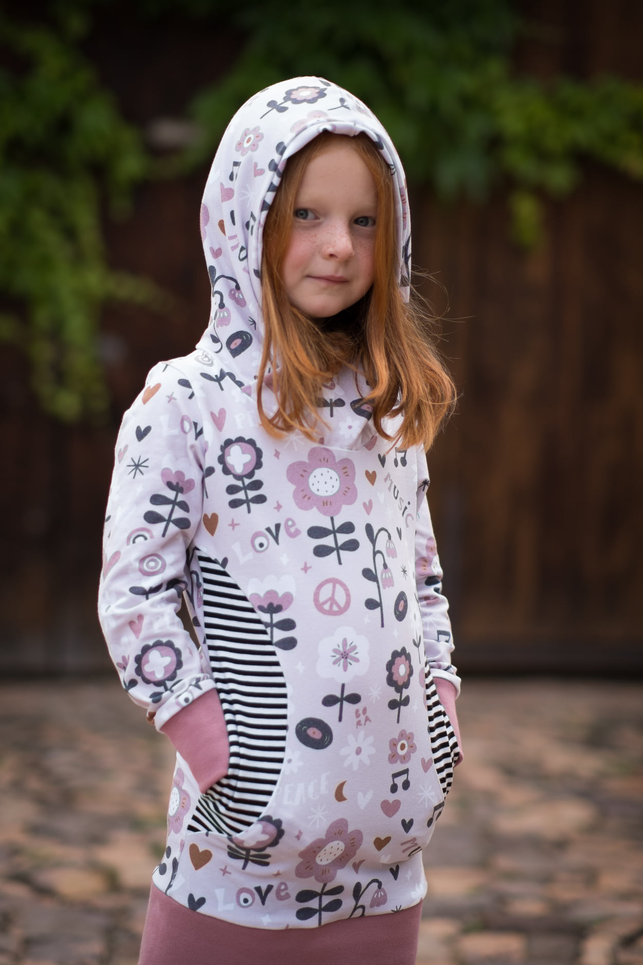 Organic fabric - Love-Peace.Music