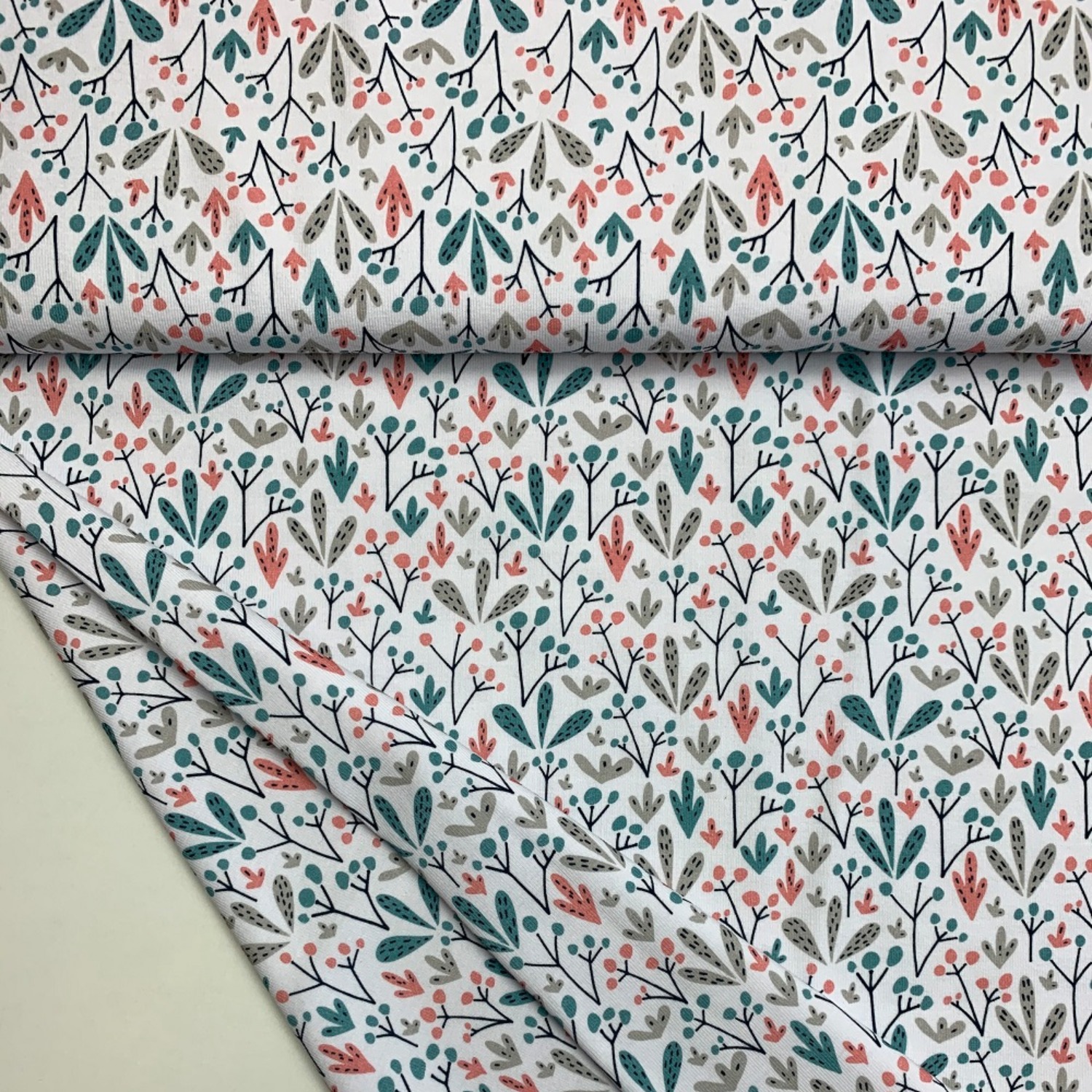 Bio Webware Stoff - Lille Woodland Leaves - LilleSelection, creme, Bäume & Palmen, Floral & Blumen, grün, 100% Bio-Baumwolle Bio Webware Stoff - Lille Woodland Leaves - LilleSelection, creme, Bäume & Palmen, Floral & Blumen, grün, 100% Bio-Baumwolle
