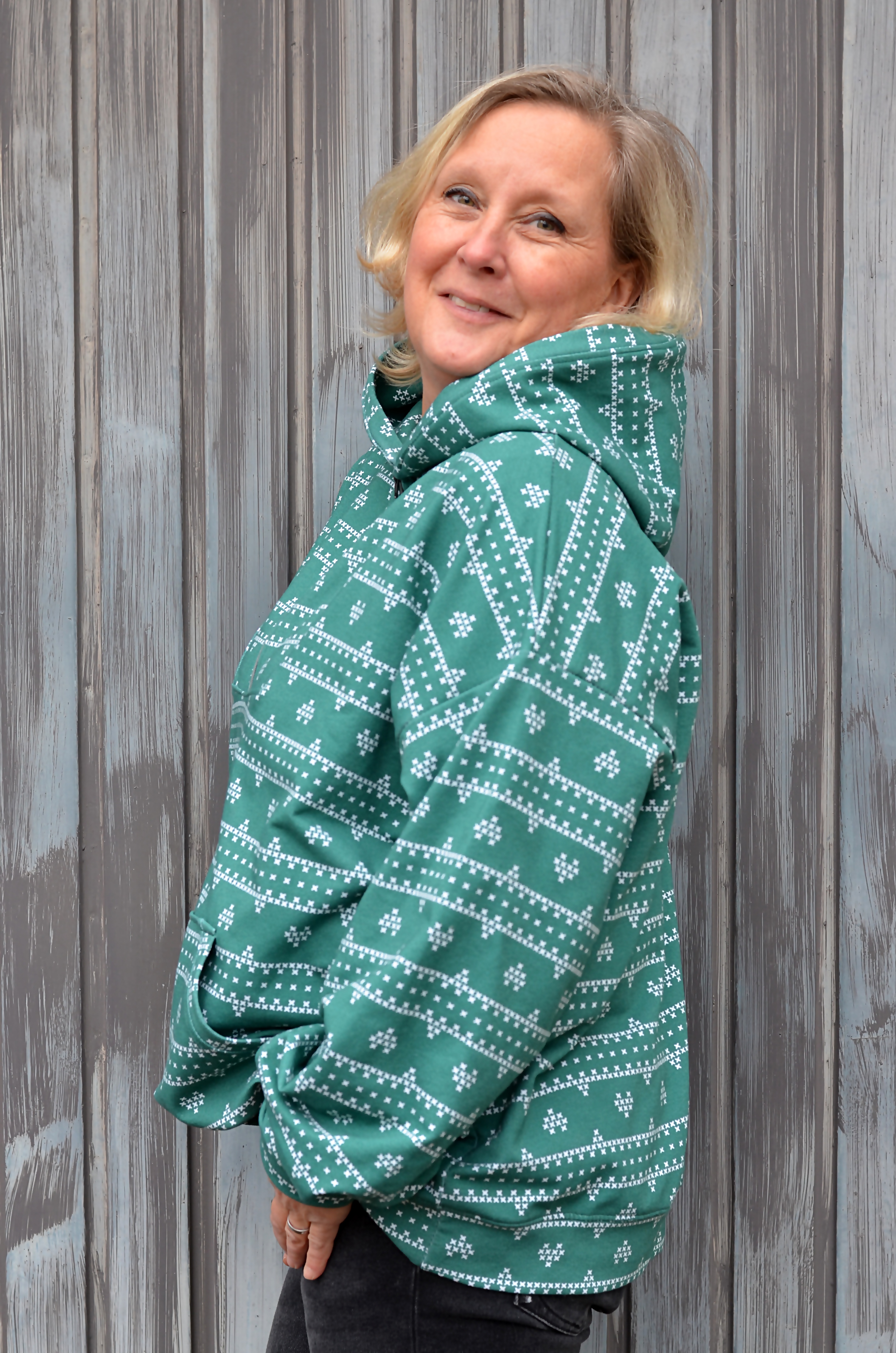 Bio Fabric - Cross-Stitch Heart Border green