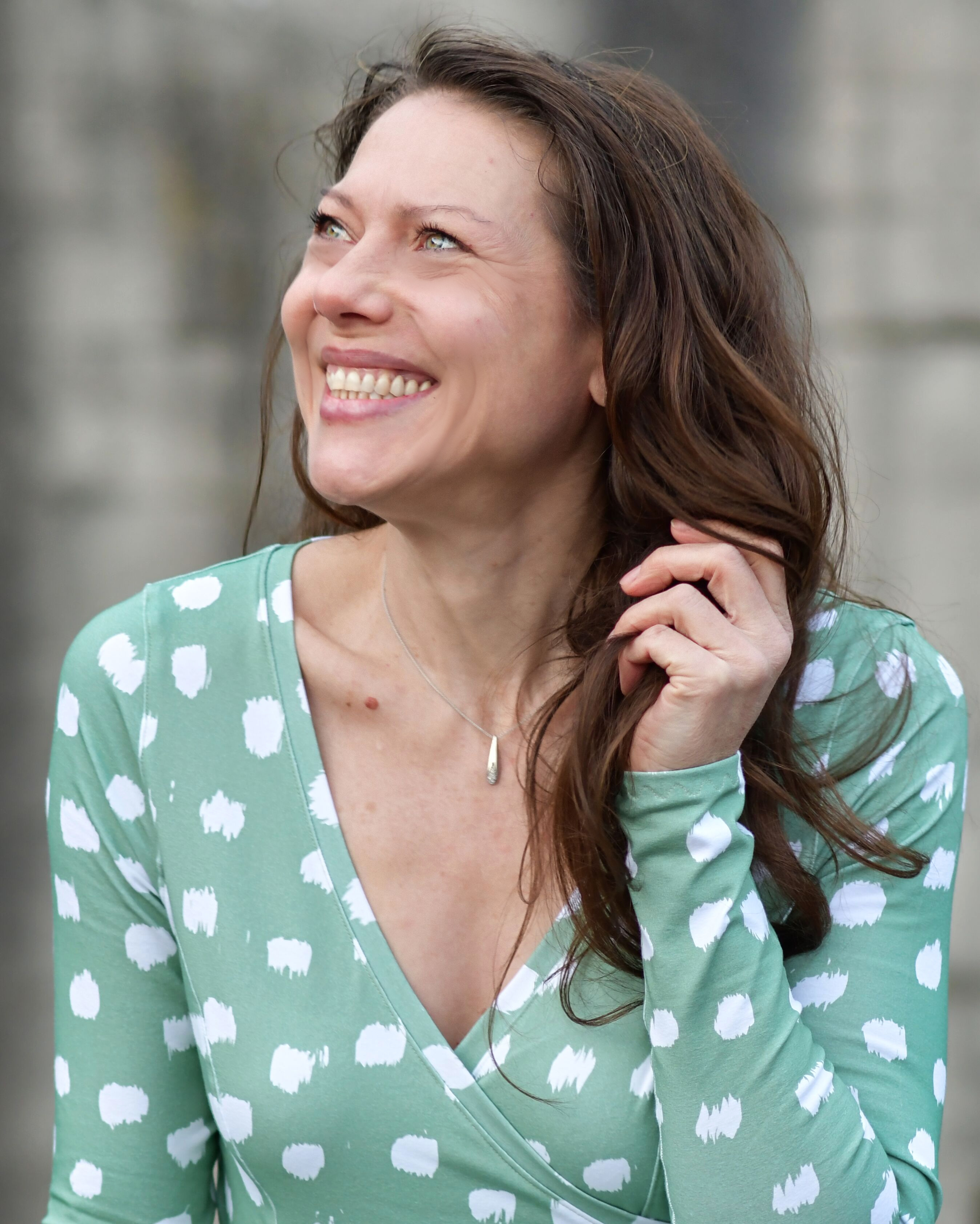 Bio Stoff - Schneetupfen hellgrün