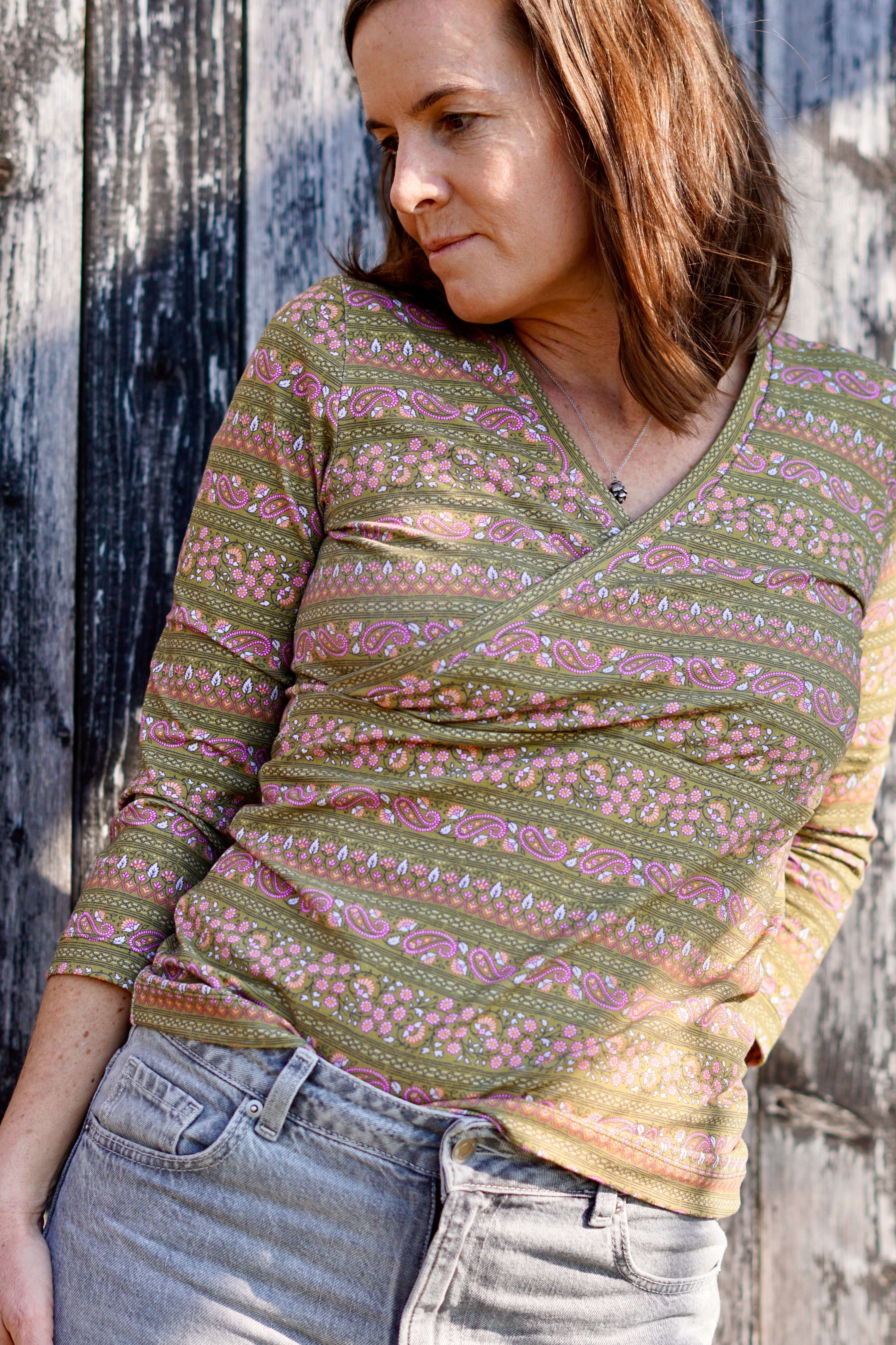 Bio Stoff  - Frühlingsfolklore Mustermix grün