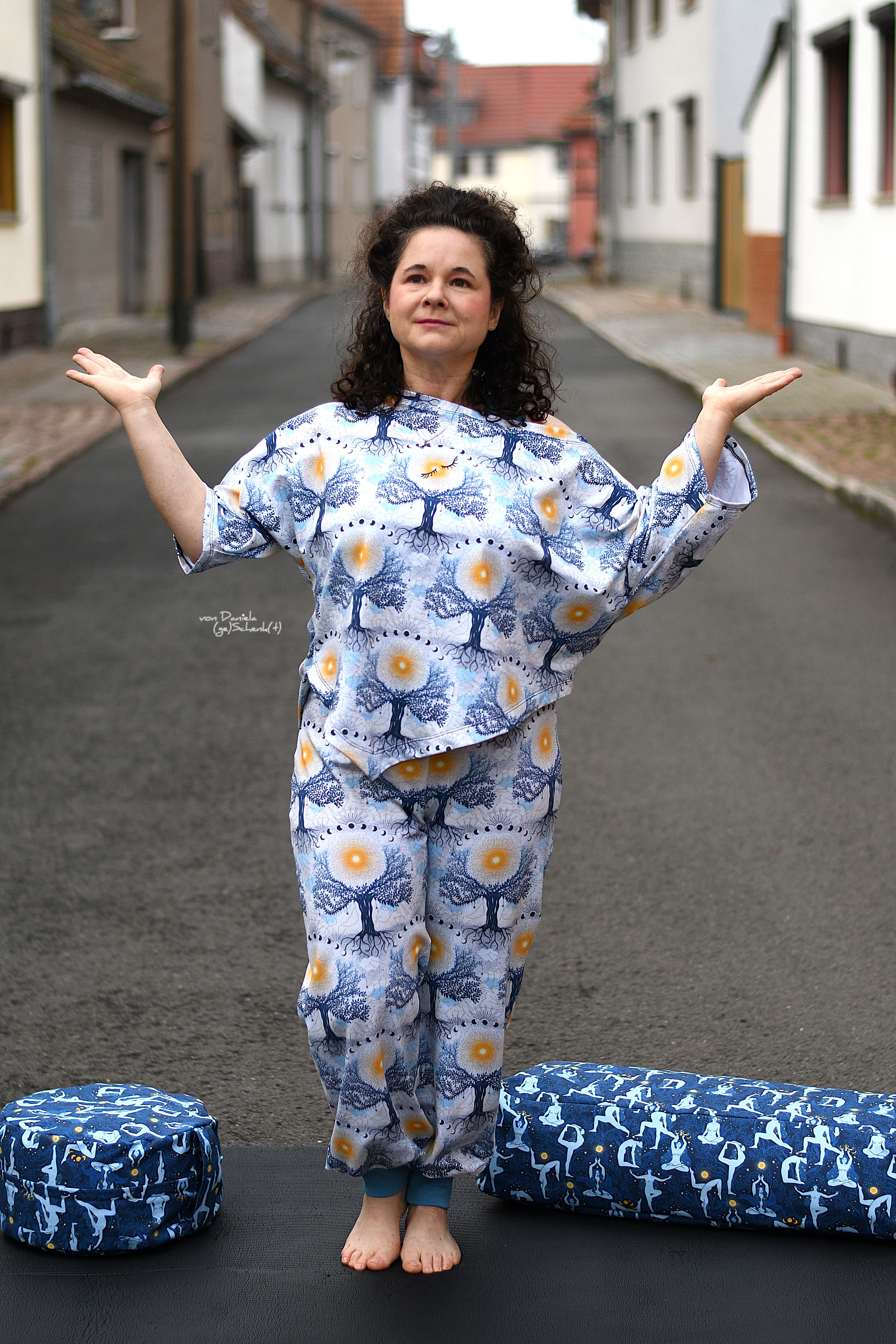 Bio Webware Stoff - Mysterious Sky Mother Nature - Annick, Sport, Bäume, creme, 100% Bio-Baumwolle Bio Webware Stoff - Mysterious Sky Mother Nature - Annick, Sport, Bäume, creme, 100% Bio-Baumwolle