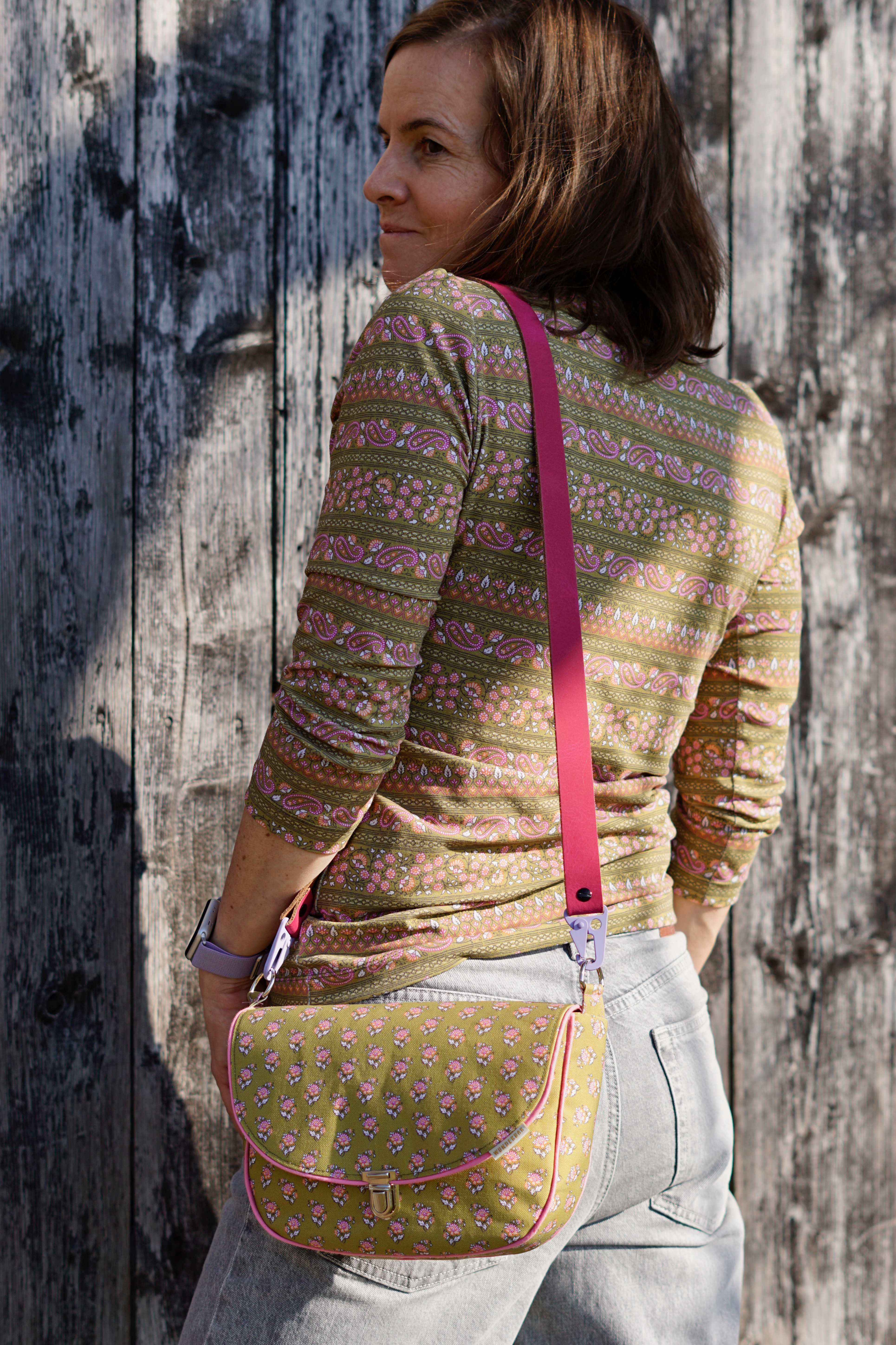 Bio Stoff  - Frühlingsfolklore Mustermix grün