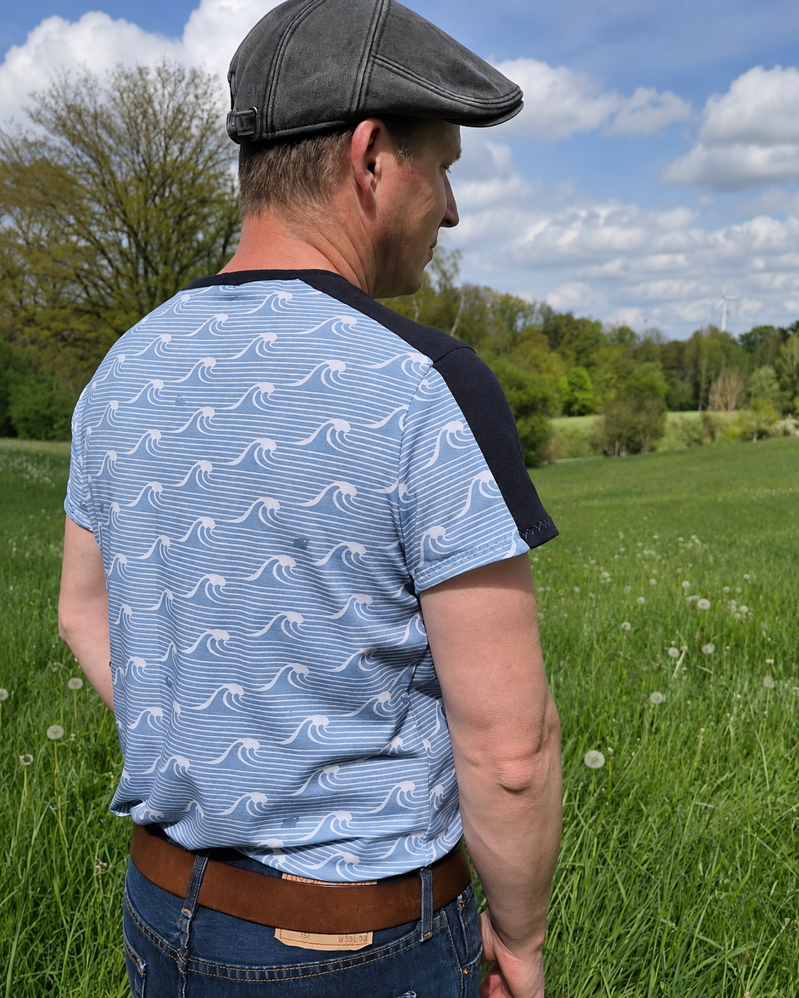 Organic fabric  - Wellengang mit Fisch 