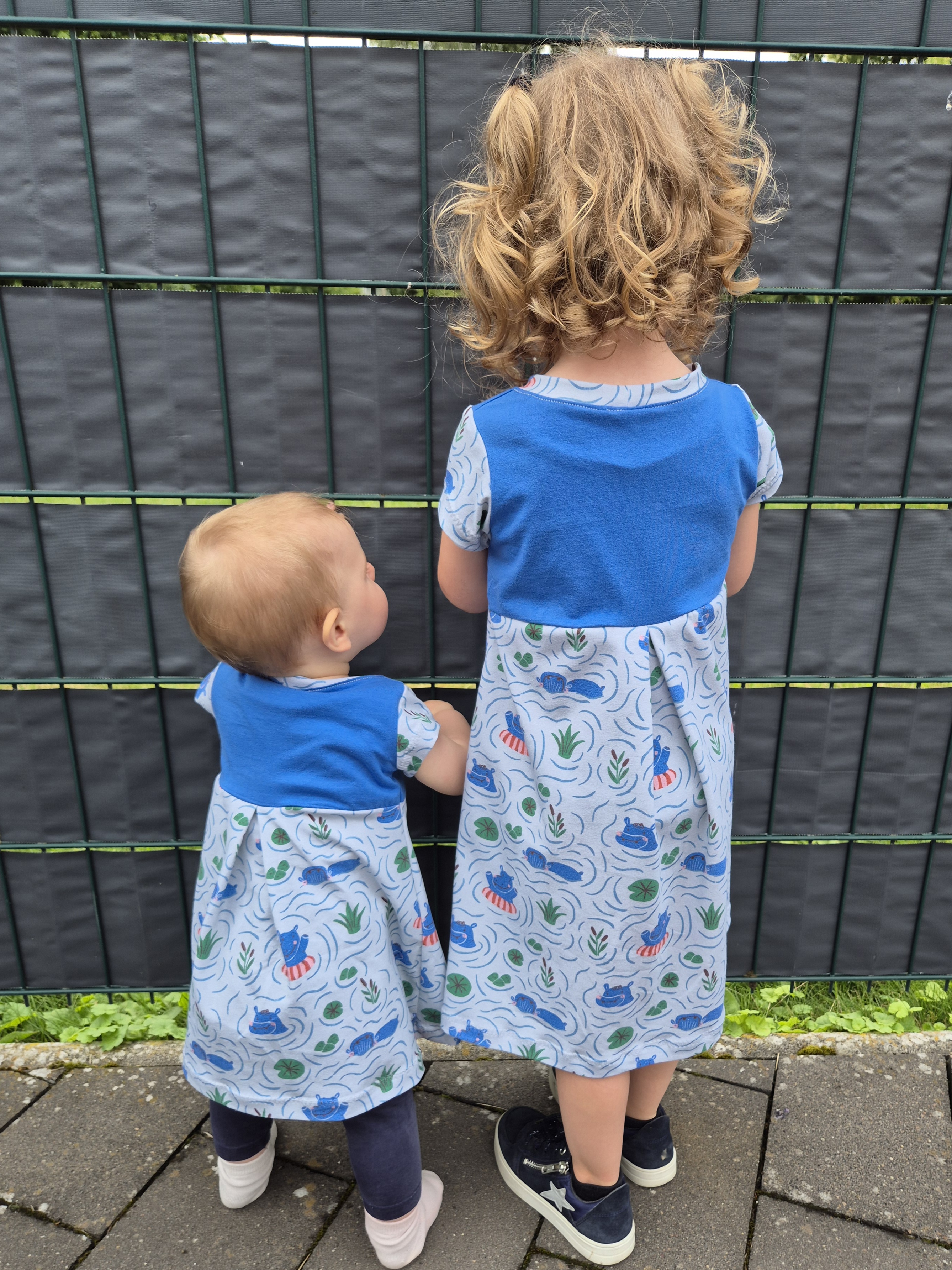 Organic fabric  - Hippo Holiday