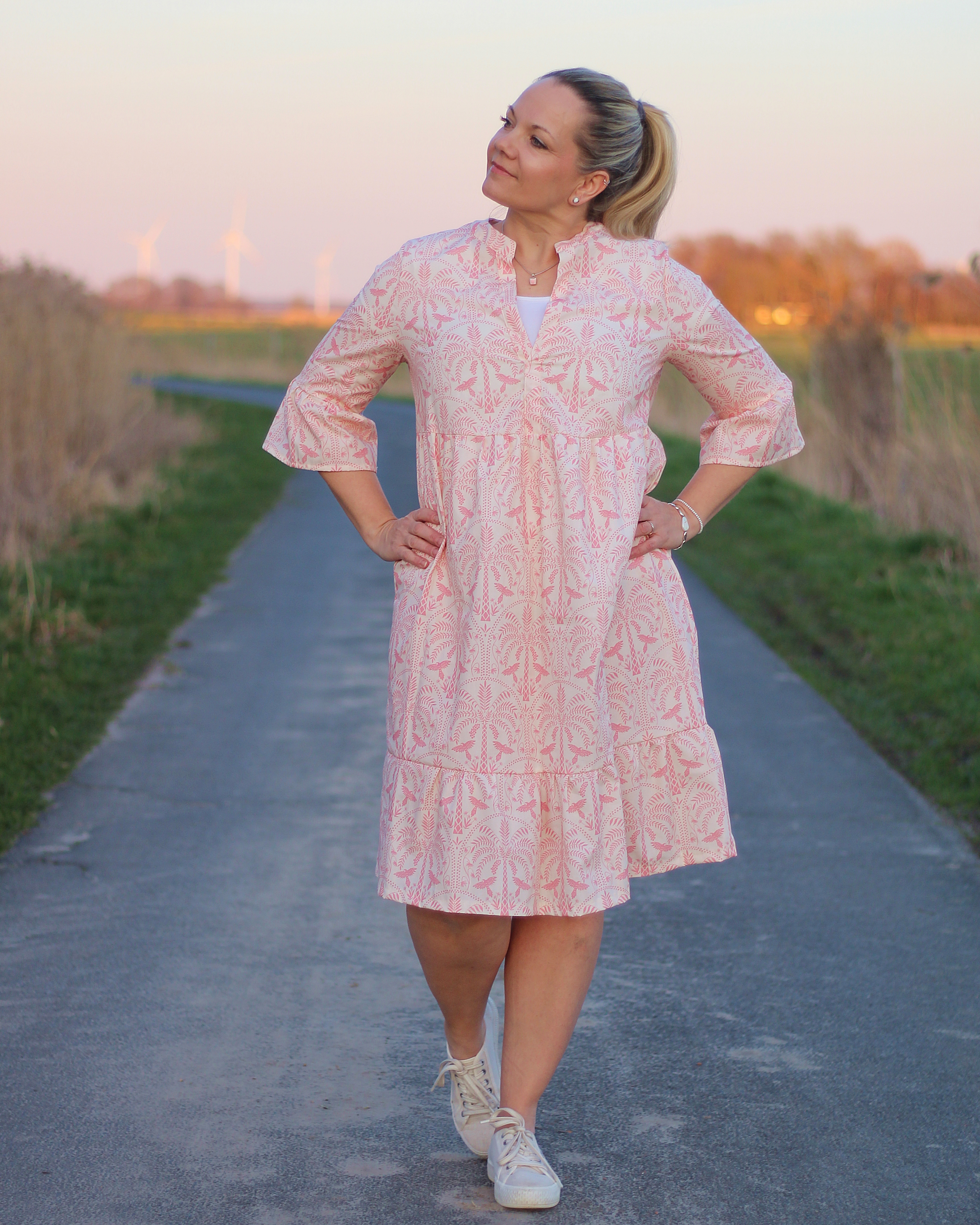 Bio Stoff  - Parrots and Palms pink