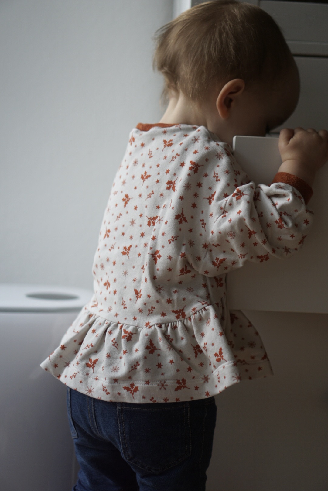 Organic Fabric - Christmas Ditsy green