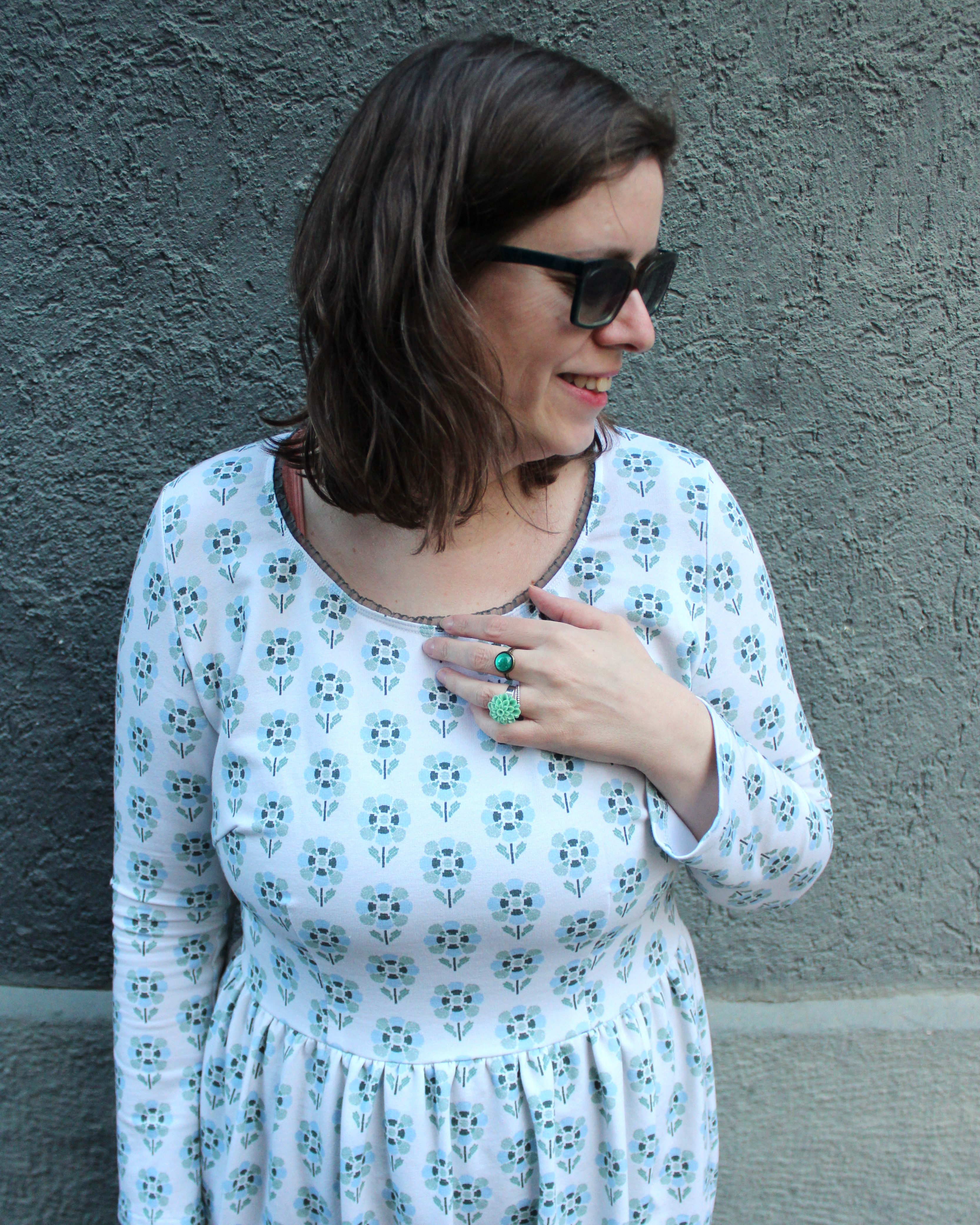 Organic Fabric  - Grüße aus dem Folkloregarten green