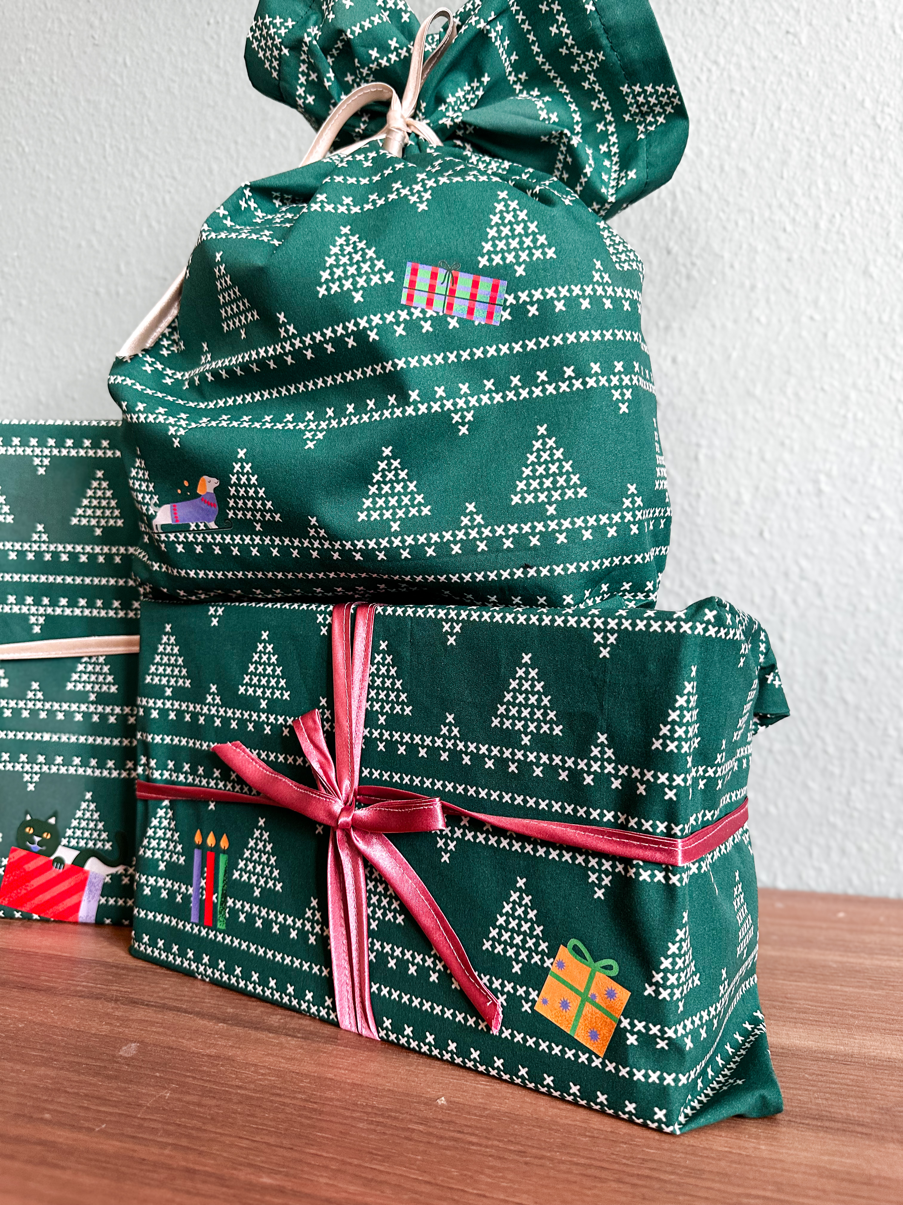 Bio Stoff - Kreuzstichbaum Borte grün, ecru