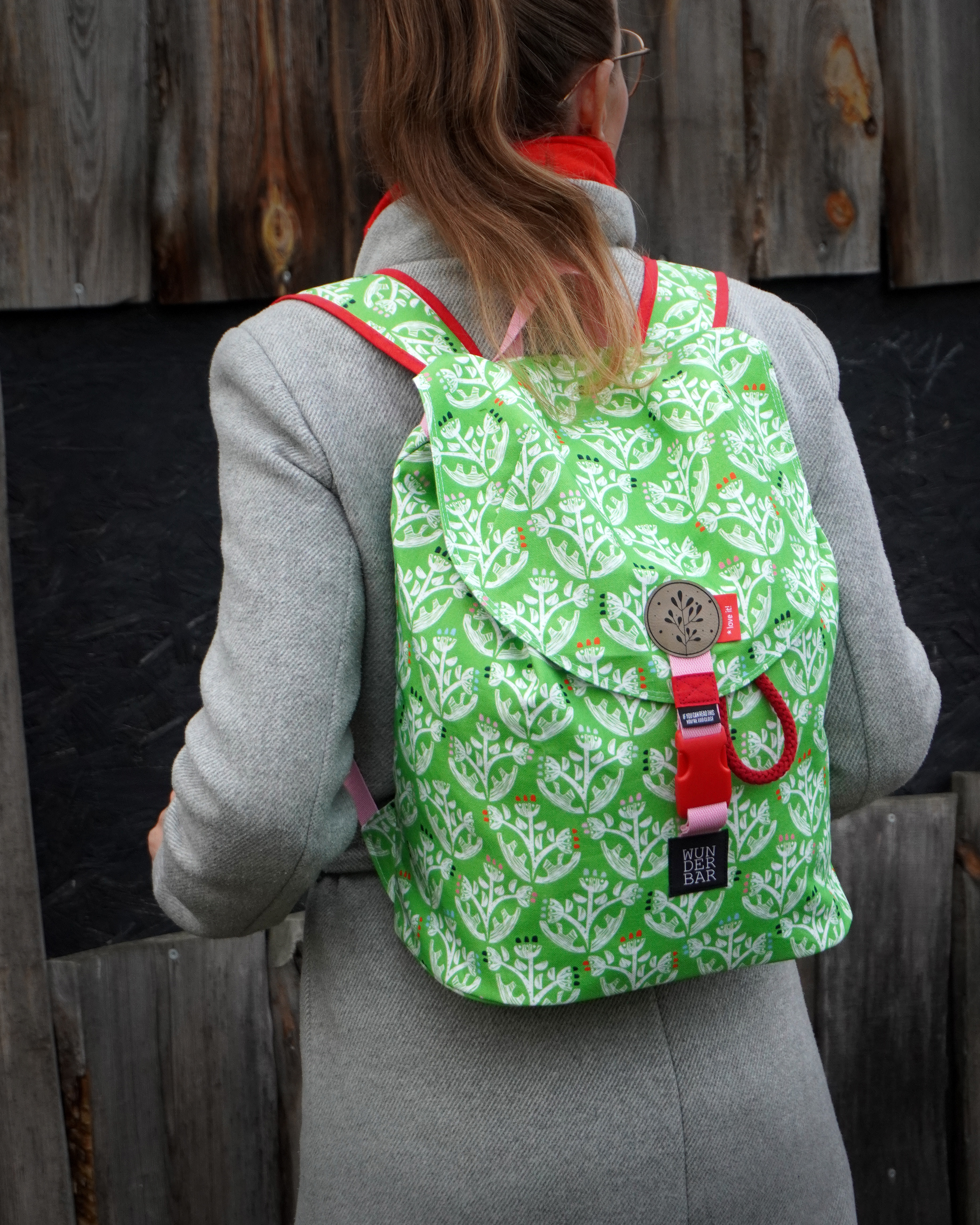 Bio Stoff - Colorful Christmas Flowers grün