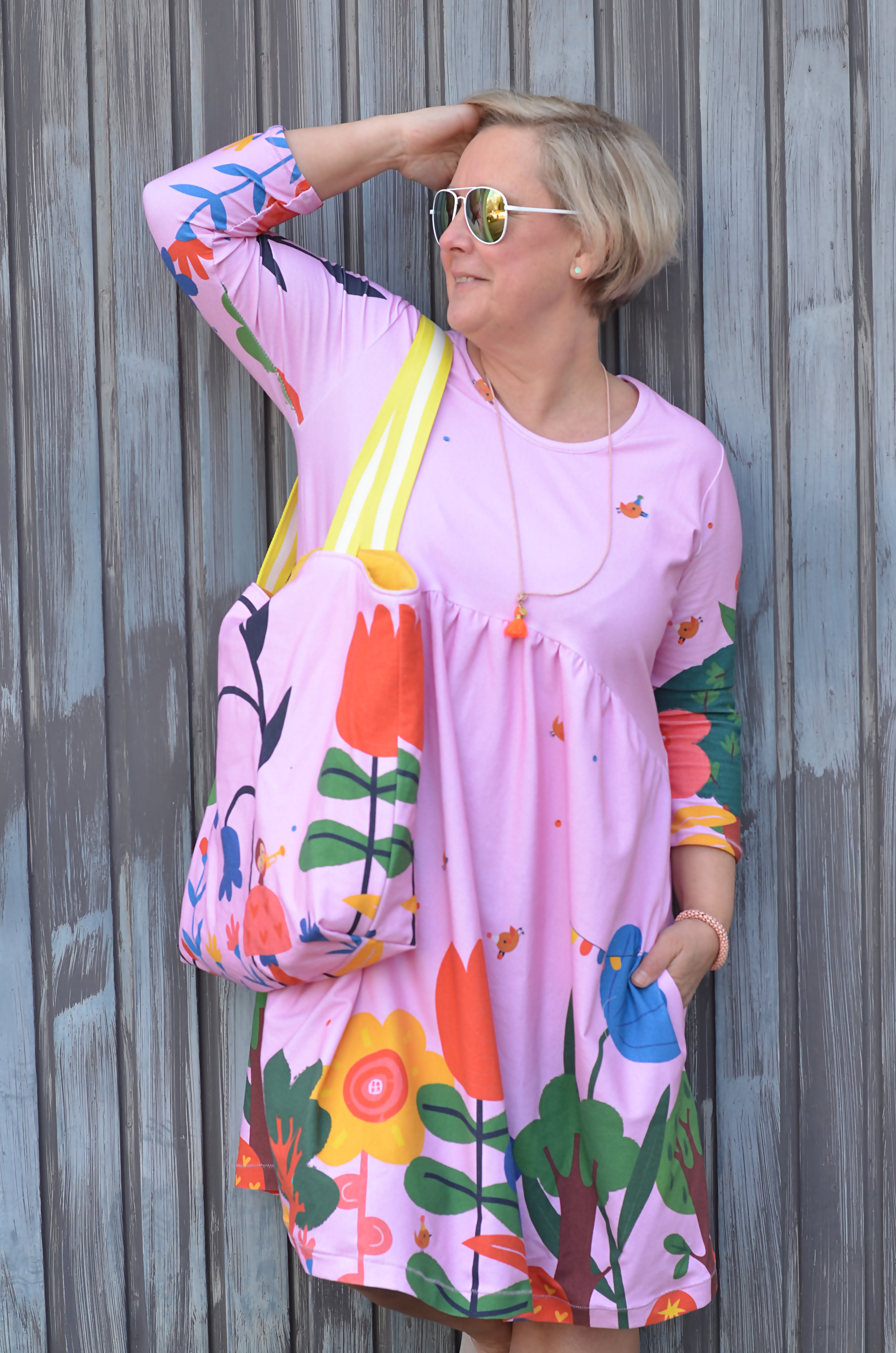 Organic fabric  - Birds Birthday 1,0m Panel 