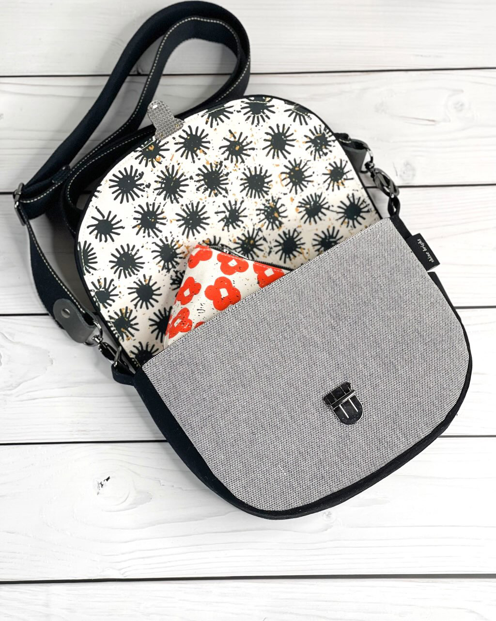 Organic Fabric - Nordic Living Flowers Red