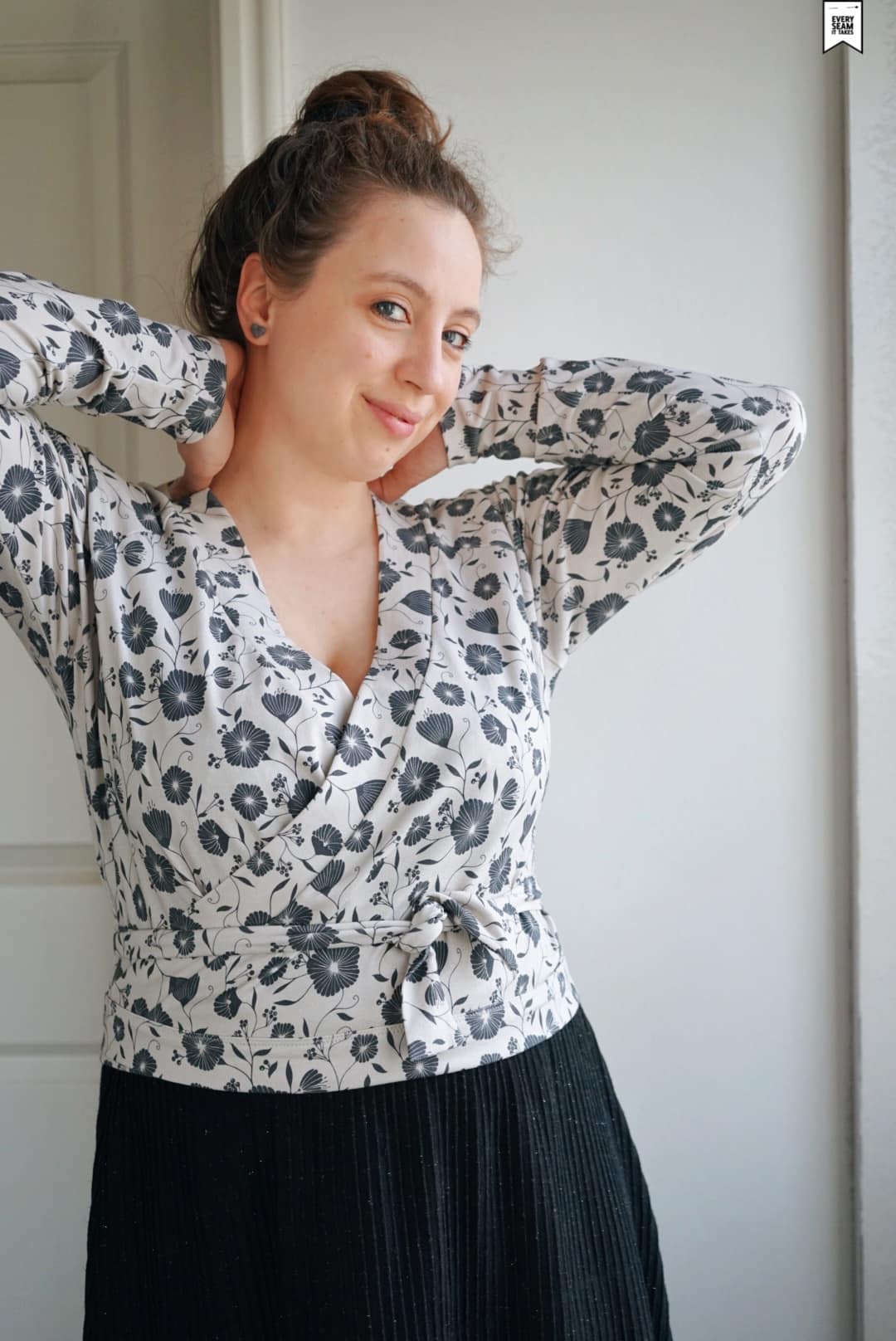 Bio Webware Stoff  -  Blumenranke  - LisaSanders, Floral & Blumen, beige, Blätter & Ranken, schwarz, 100% Bio-Baumwolle