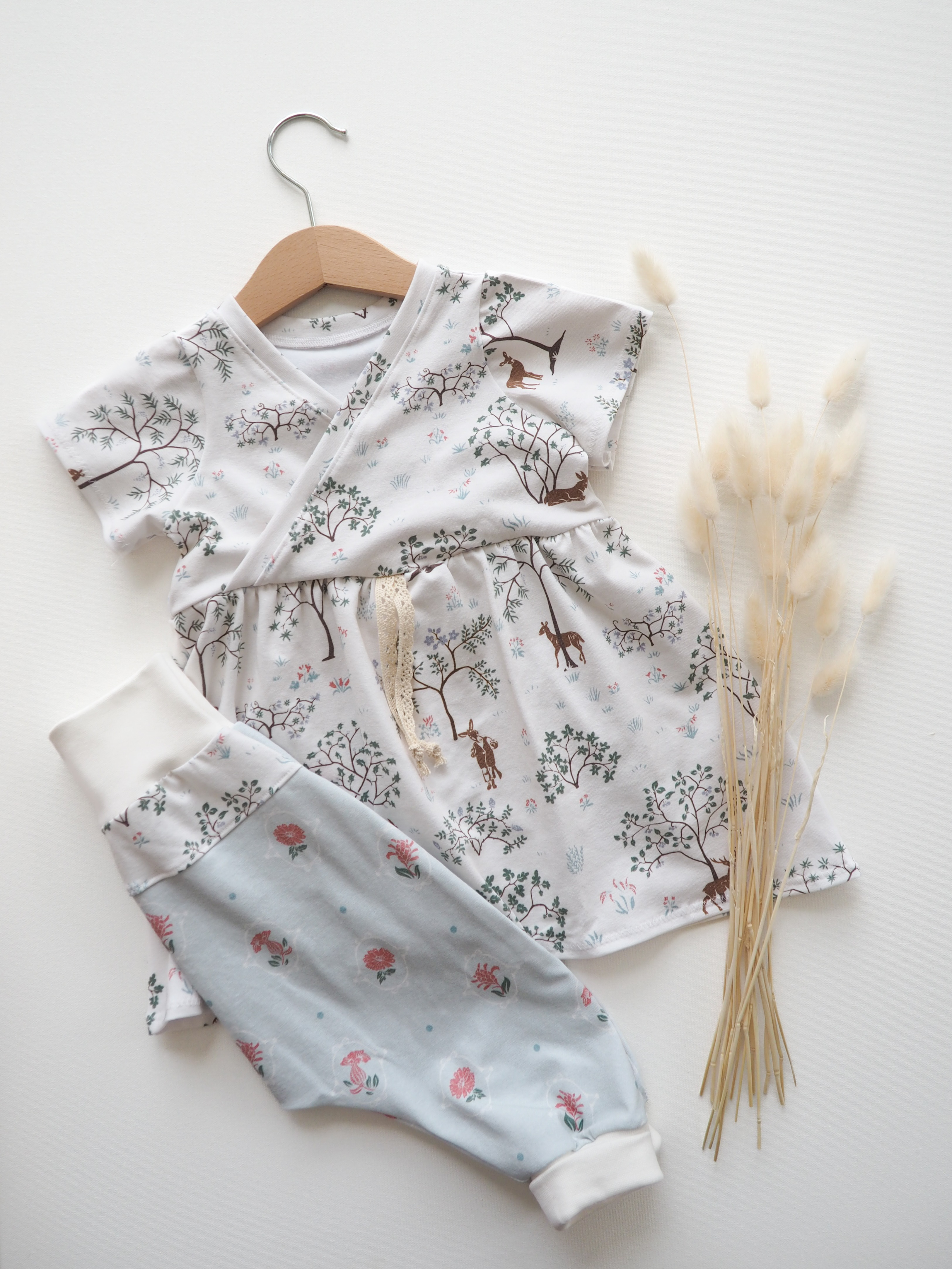 Bio Stoff  -  Botanical Cottage Floret mint