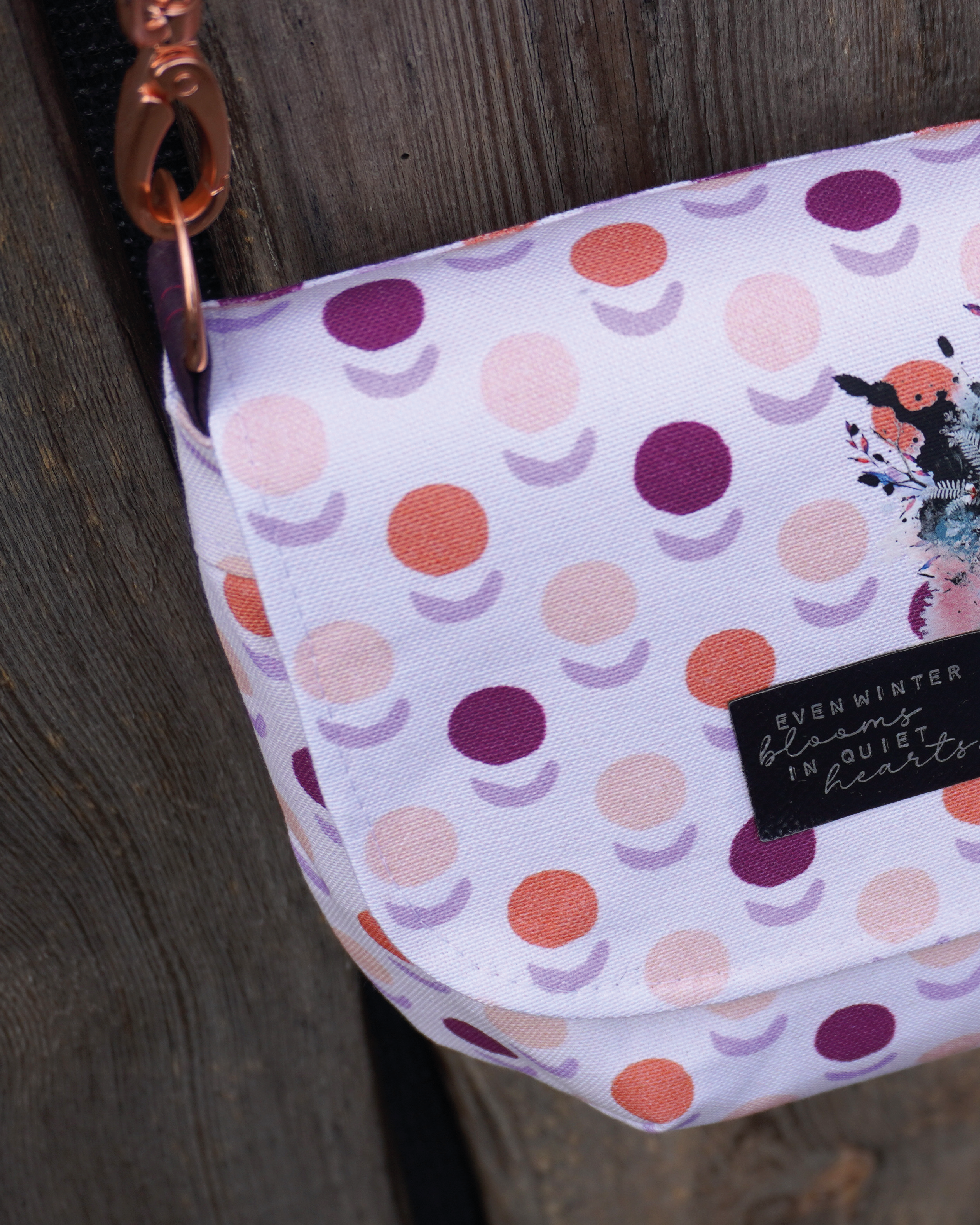 Bio Stoff - Blumenpunkte6 von misspeppels in orange