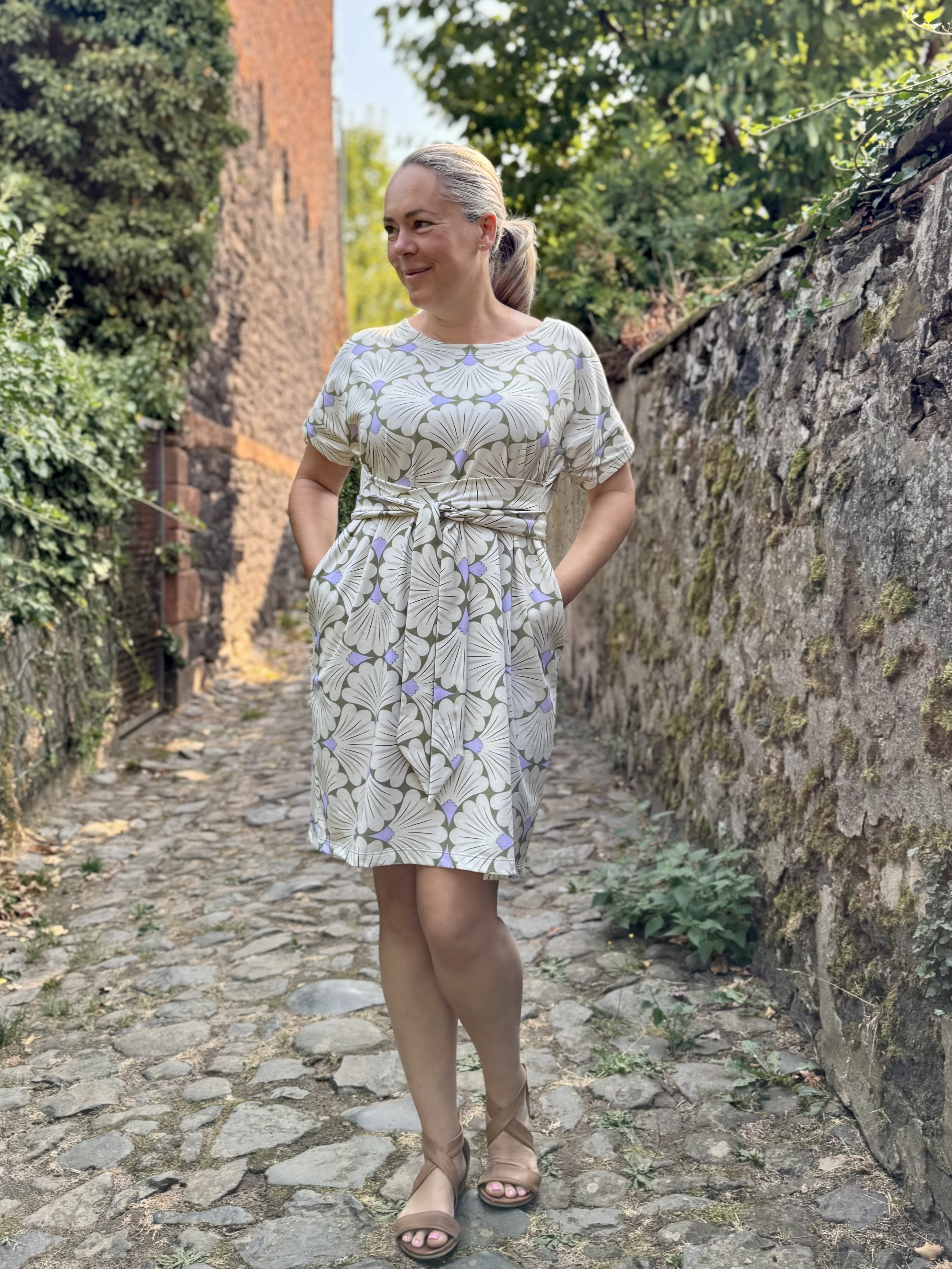 Organic fabric  -Märchenstunde Däumelinchen