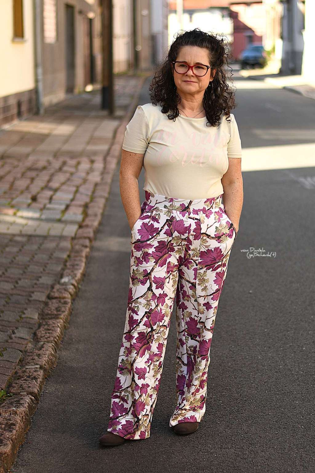 Bio Fabric - Kirbe Karo Bordeaux by Alexandra Weise in bordeaux